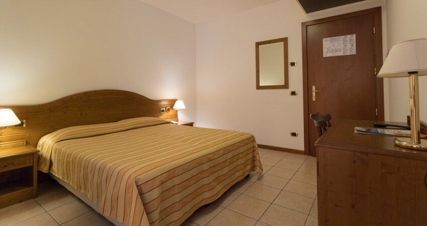Фото Belvedere San Zeno di Montagna 3*