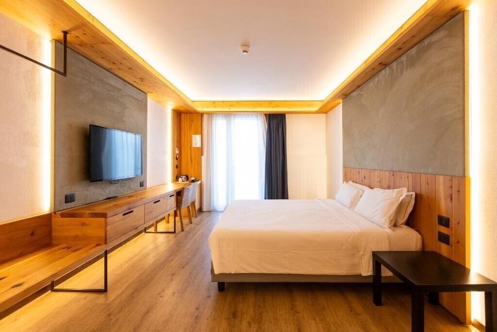 Изображение Corona Hotel 4*