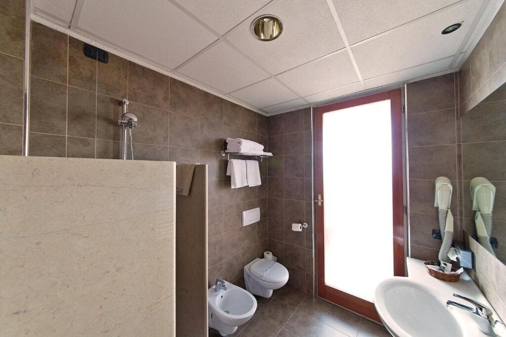 Фото Hotel Smeraldo (Sirmione) 3*