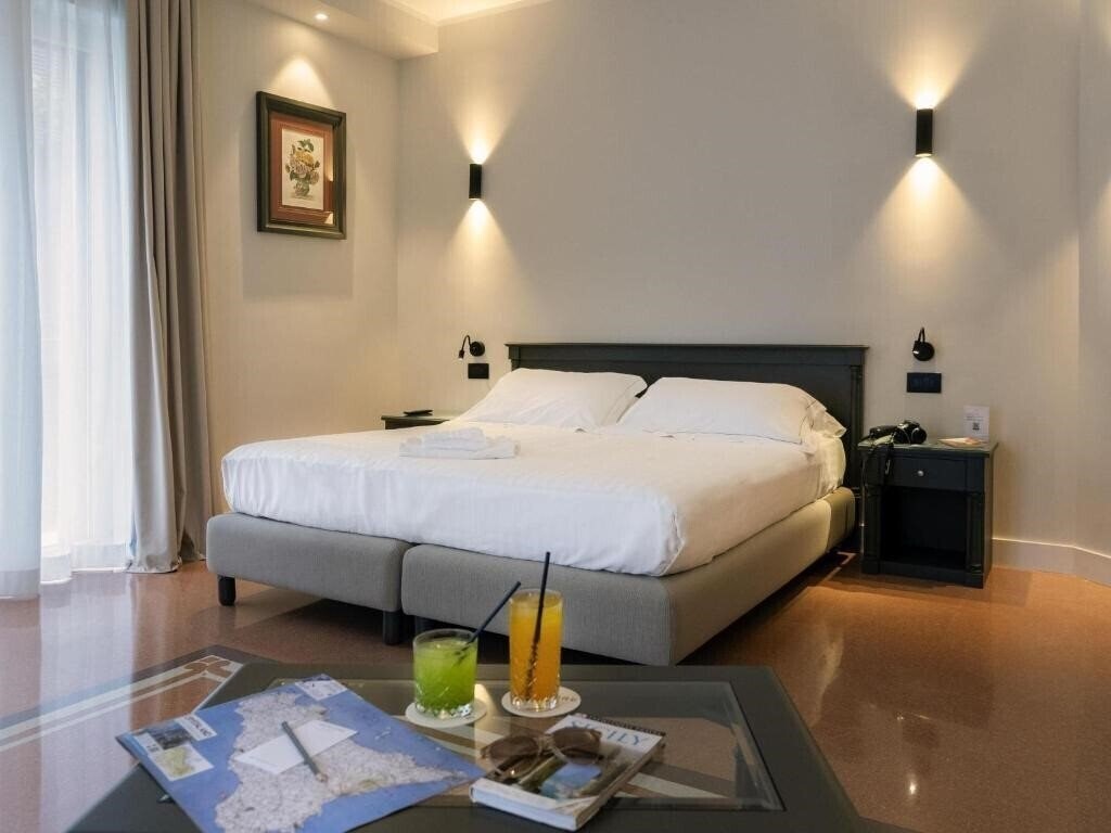 Фотографія Mercure Palermo Centro 4*