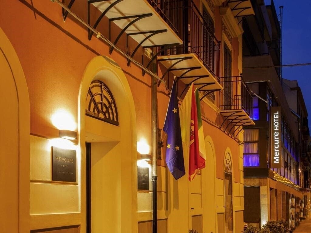 Фотографія Mercure Palermo Centro 4*