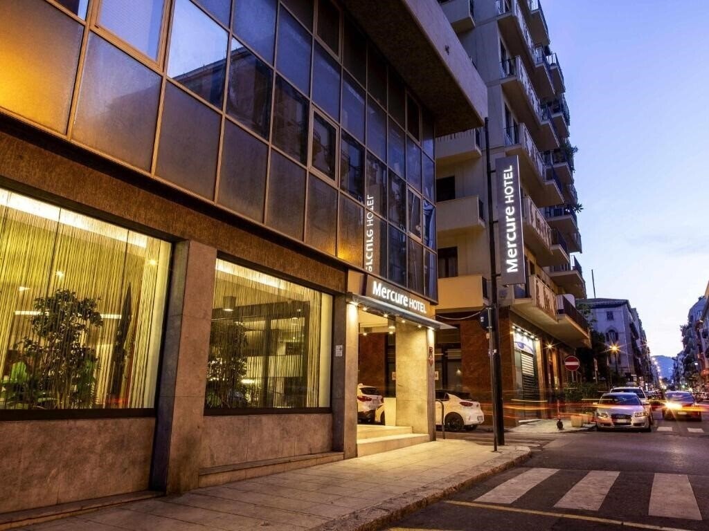 Готель Mercure Palermo Centro 4*