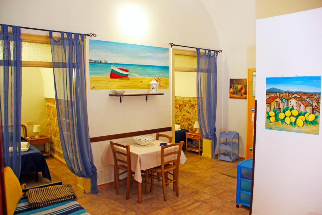 Готель Case Vacanza Terrasini 2000 Apartment апартаменты