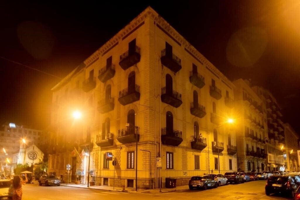Фотографія Tonic Hotel Palermo 3*