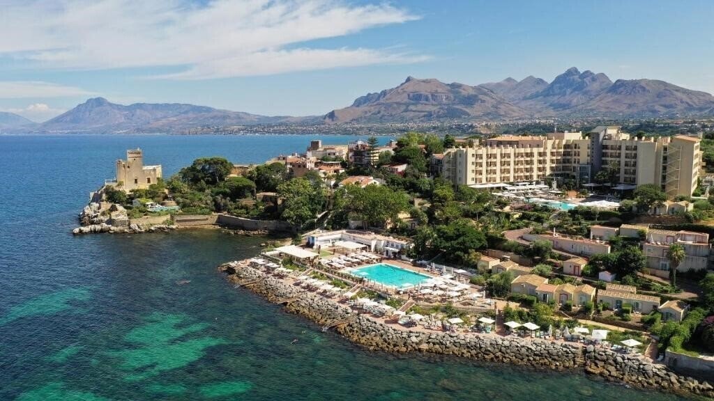 Готель Domina Zagarella Sicily 4*