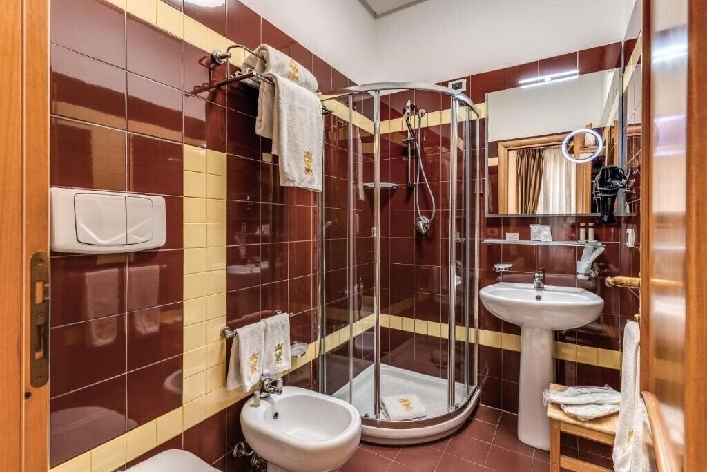 Фото Artemisia Palace 4*