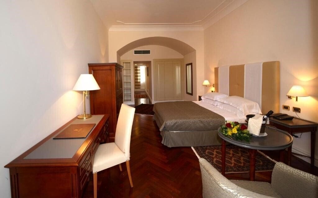 Фото Grand Hotel Piazza Borsa 4*