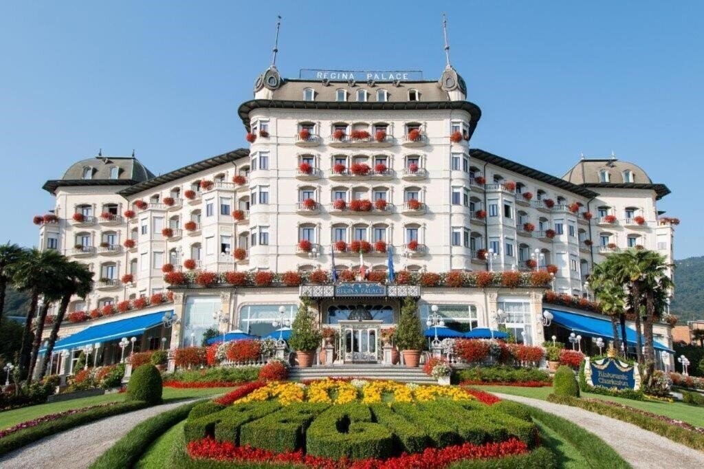 Отель Regina Palace 4*