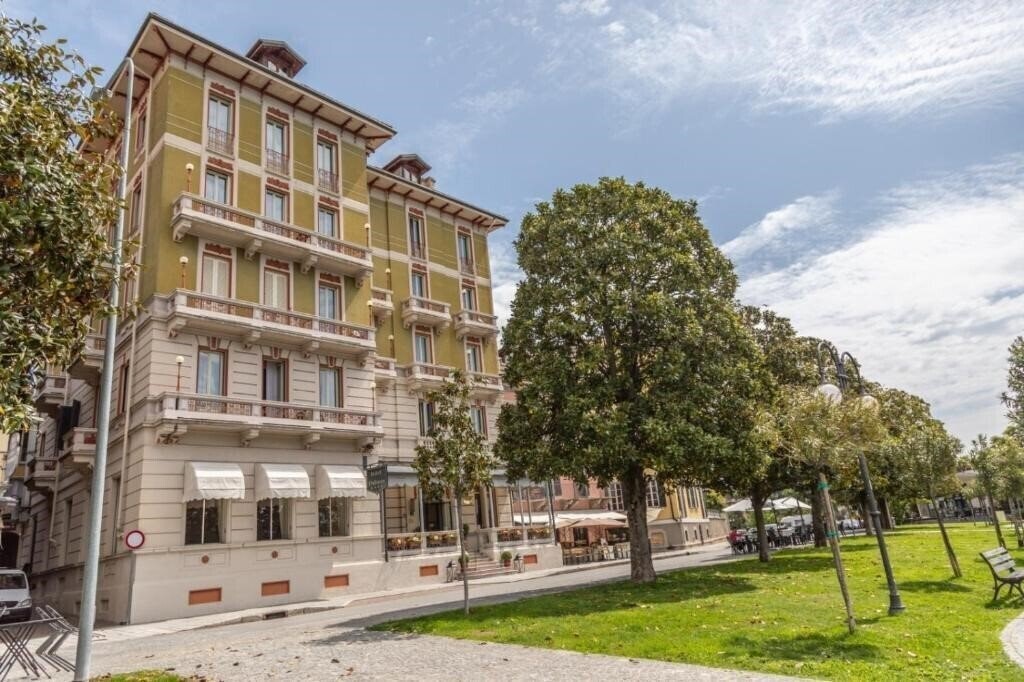 Фото LVG Hotel Collection - Pallanza 4*
