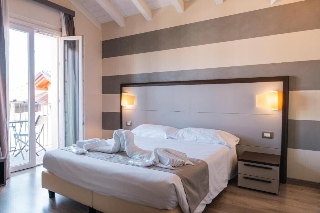 Фотографія Hotel Rosa (Baveno) 4*