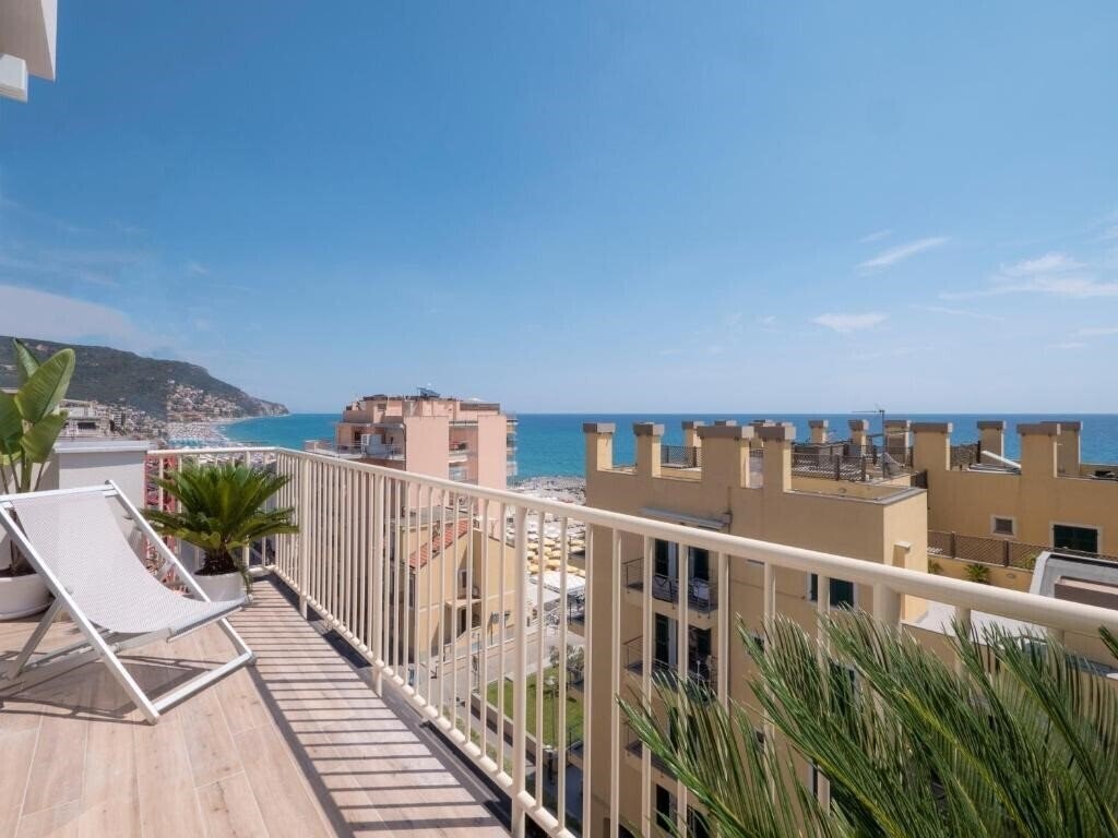 Зображення Hotel Continental Pietra Ligure 3*