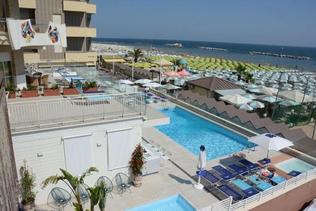 Отель Bellevue 3*