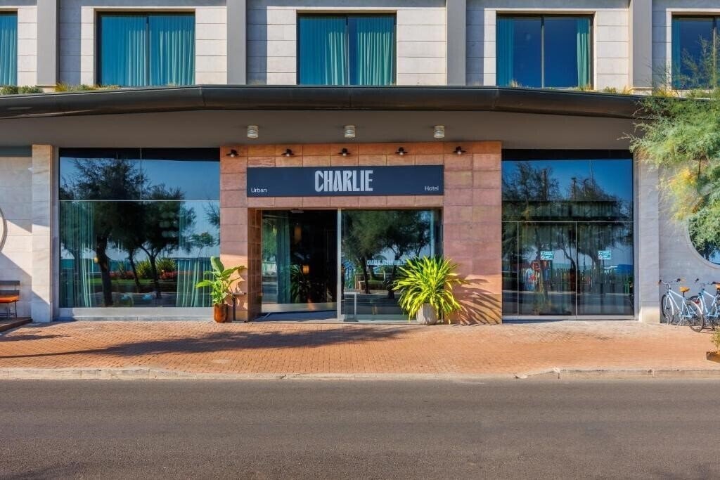 Готель Charlie In Pesaro 4*