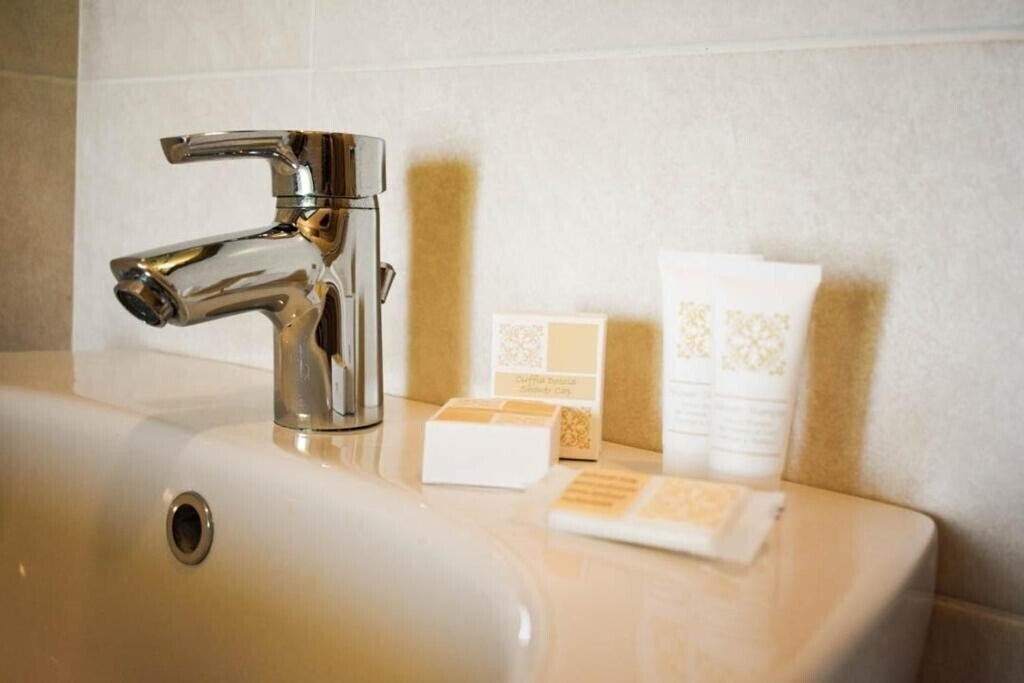Фотография Hotel Embassy 3*