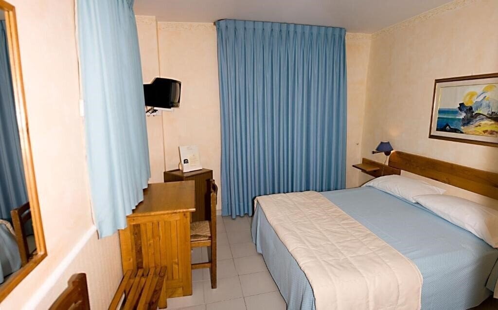 Картинка Hotel Marinella Pizzo 3*