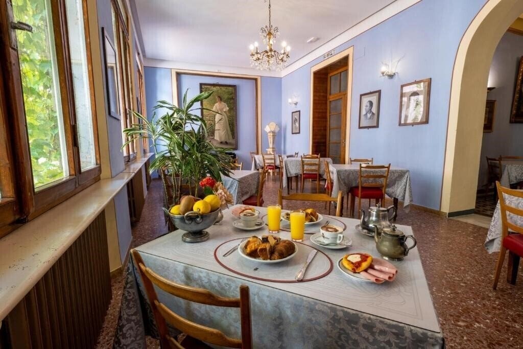Фото Royal Victoria 3*