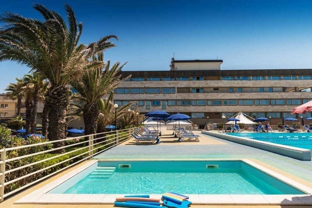 Фотография Grand Hotel Continental (Tirrenia) 4*