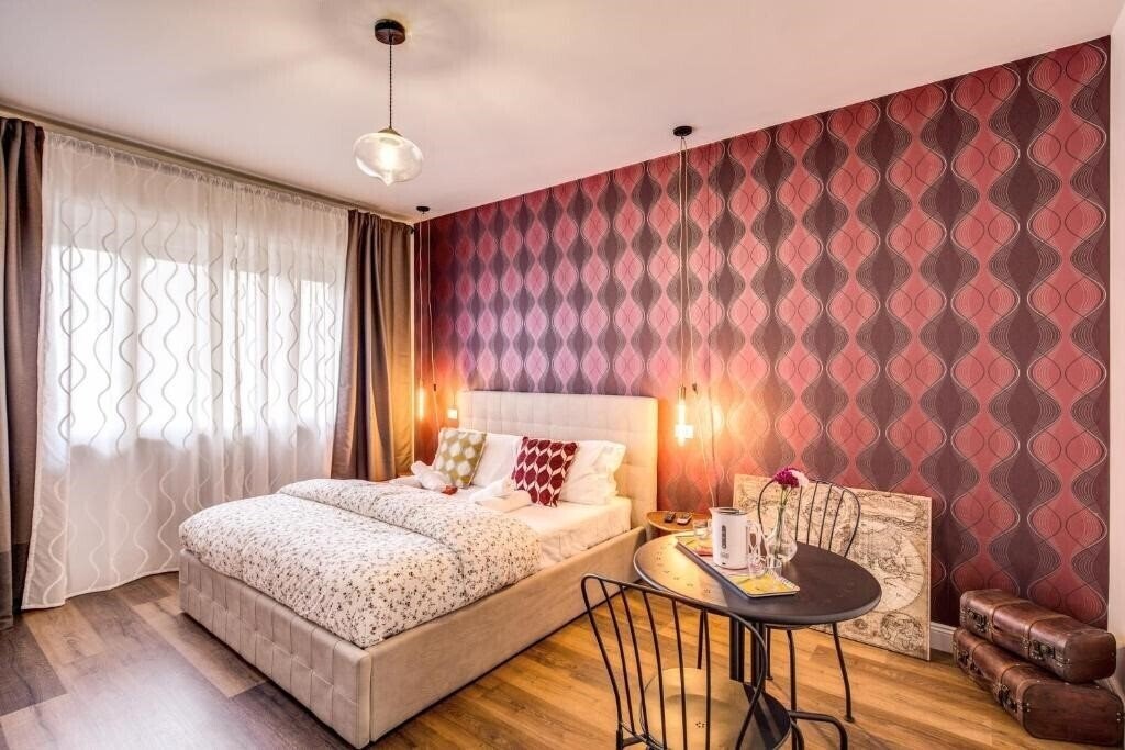 Отель Aweshome - Vintage Rooms 3*