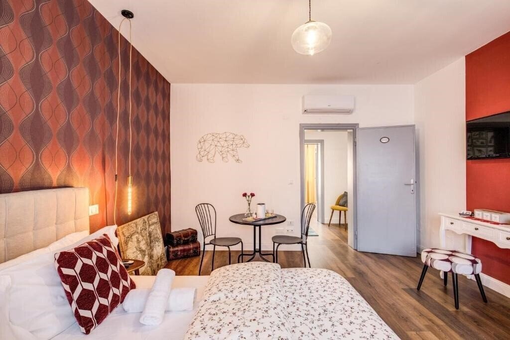 Картинка Aweshome - Vintage Rooms 3*