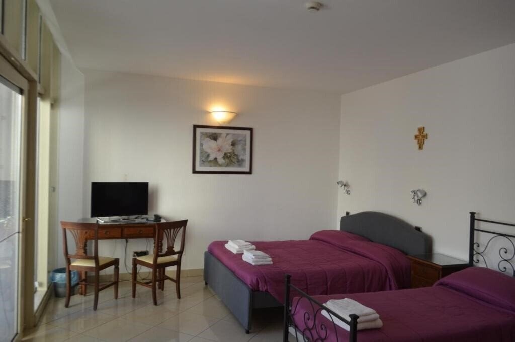 Фото Casa Per Ferie Religiosa Figlie di Nazareth 3*