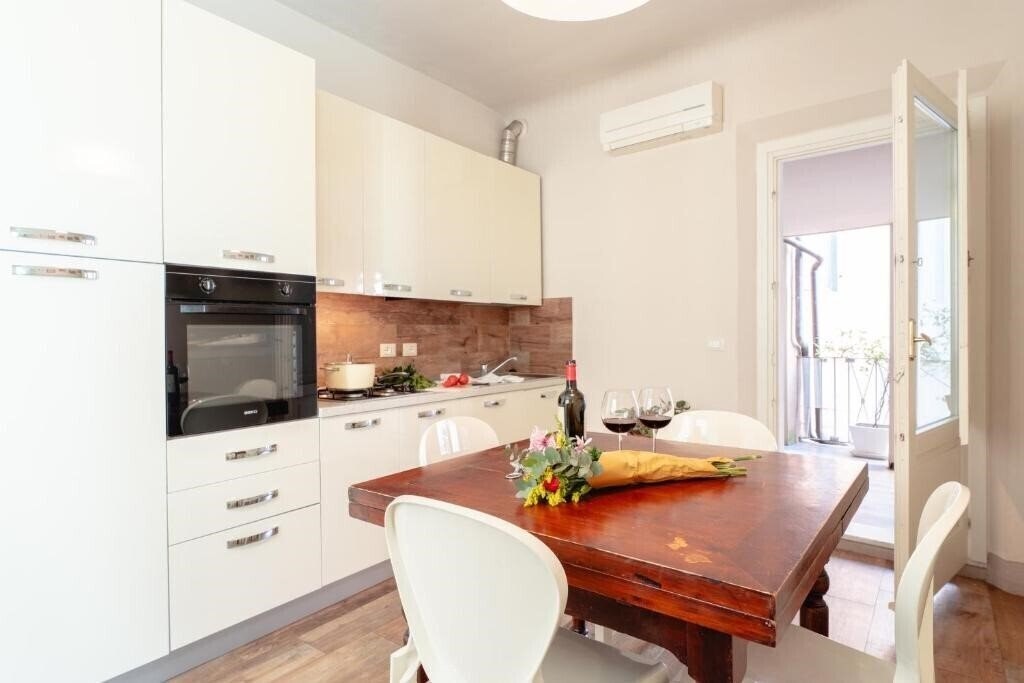 Готель Lanfranchi Deluxe Apartament 3*