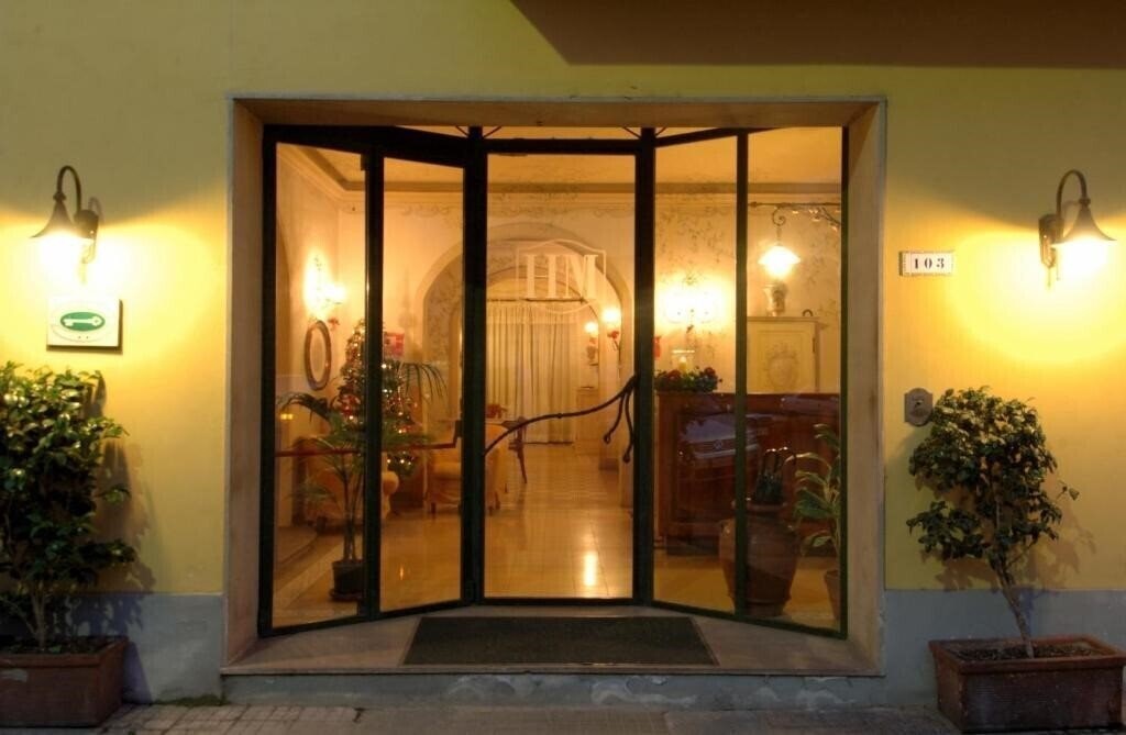Готель Hotel Moderno 2*