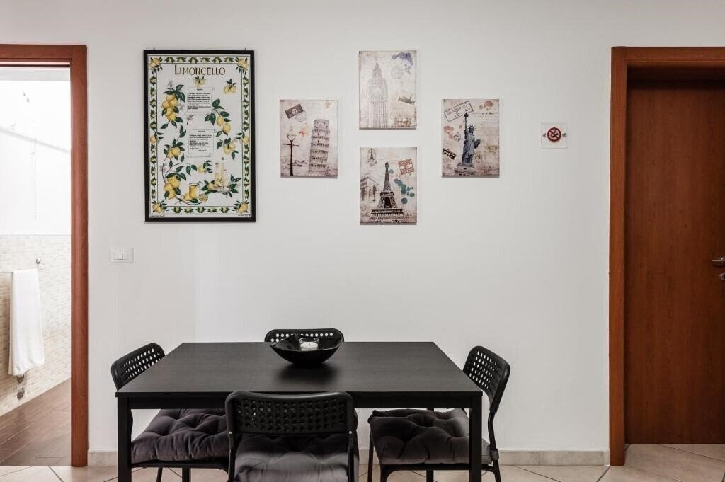 Изображение Lemon House Yellow 3*
