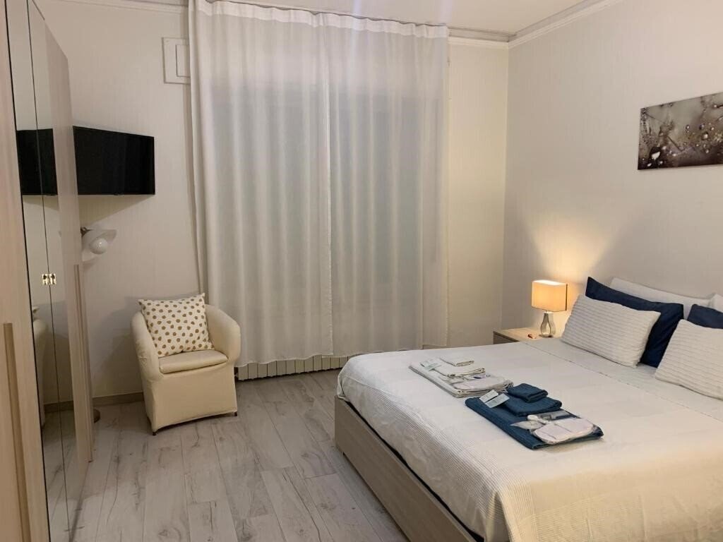 Отель Pisa Train Station Guest House 3*