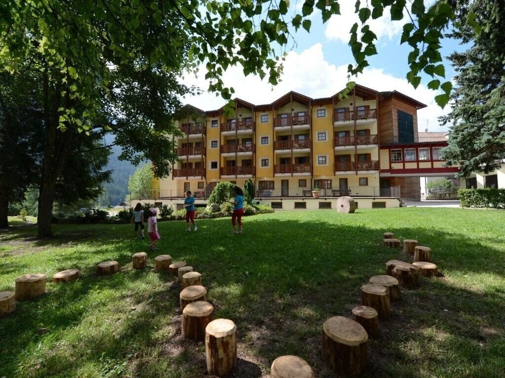 Фото Family Hotel Gran Baita 4*