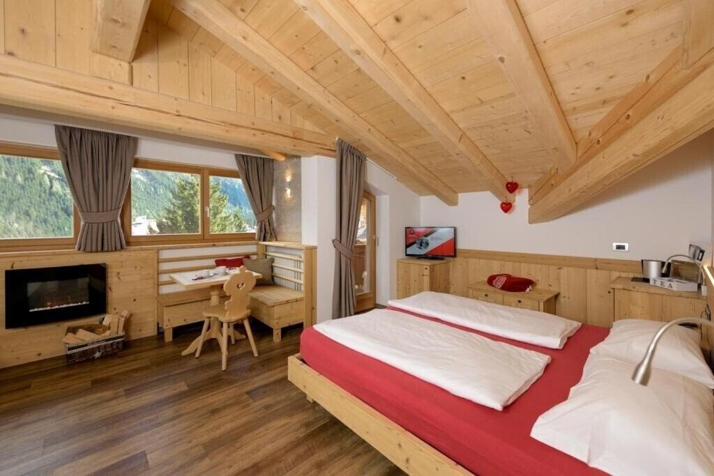 Фотографія Lastei Garni Hotel 3*