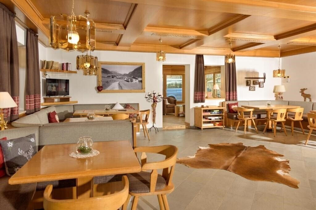 Картинка Lastei Garni Hotel 3*