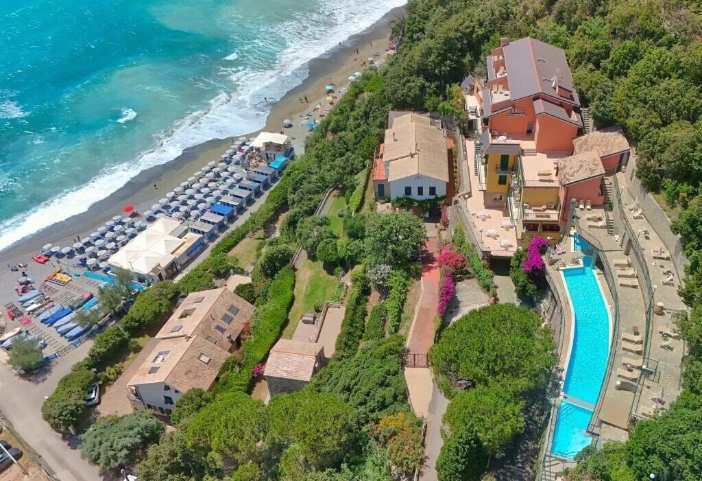 Отель Leopold Hotel Moneglia 3*