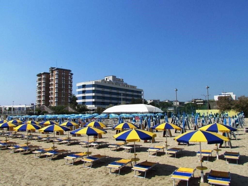 Картинка Grand Hotel Club Azzurra 3*