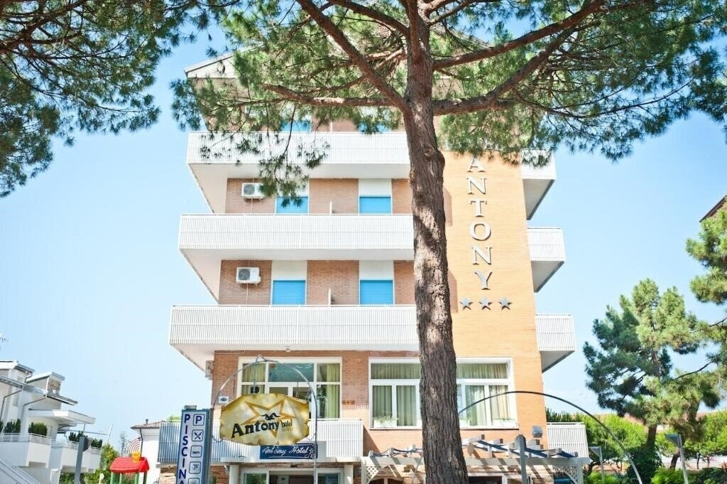 Картинка Antony Cervia 3*