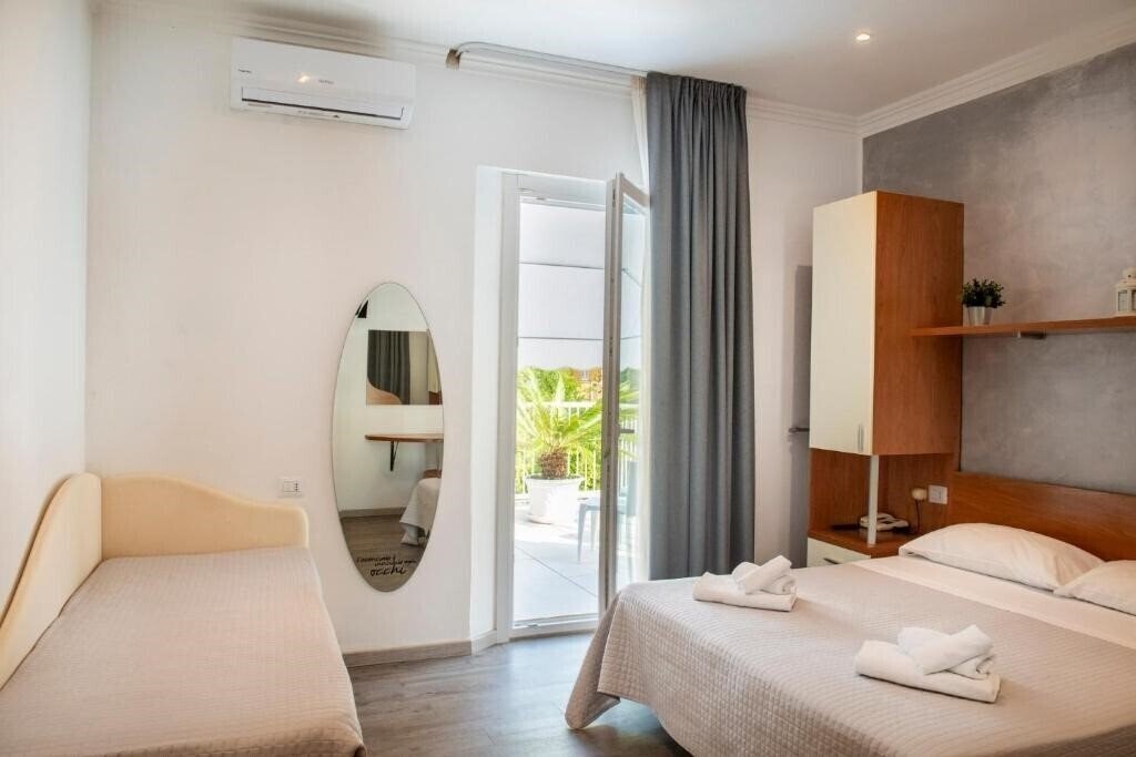 Отель Hotel Hawaii 3*