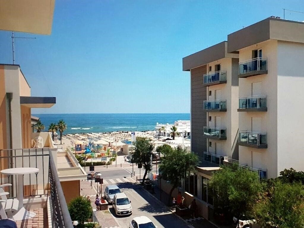 Фото Baltic Misano Adriatico 3*