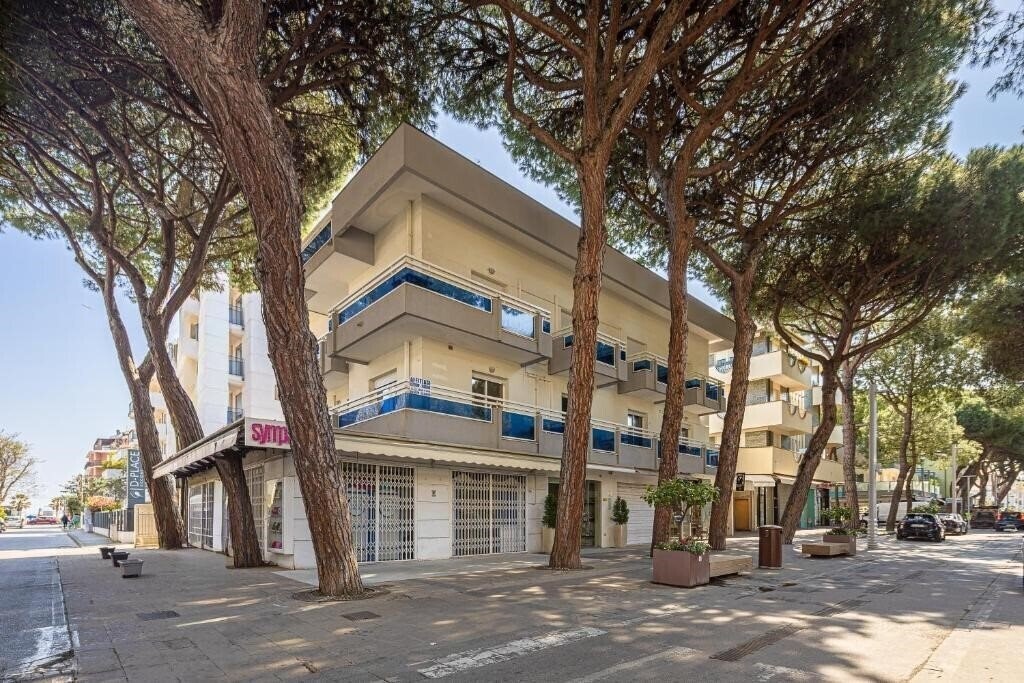 Готель Residence Villa Azzurra Riccione 3*