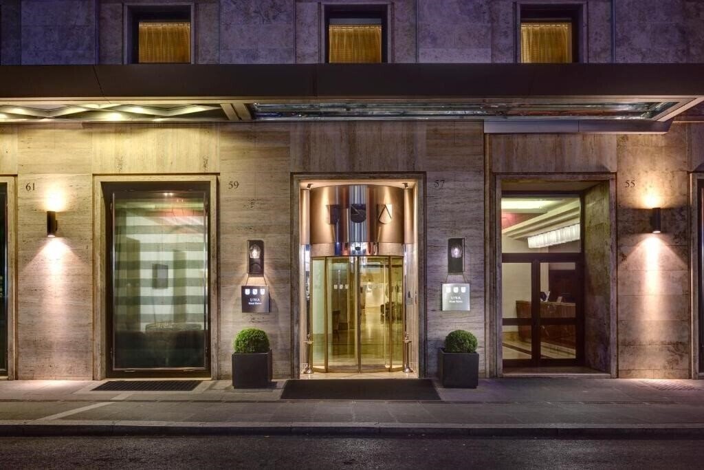 Отель Una Hotel Roma 4*
