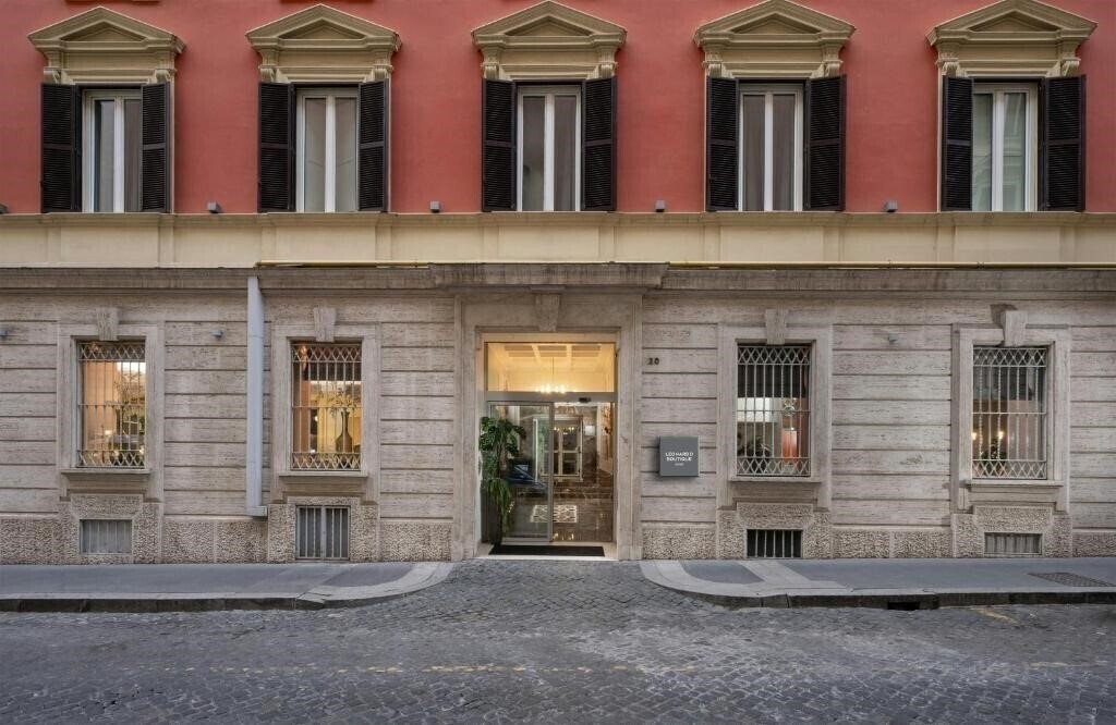 Отель Leonardo Boutique Hotel Rome Monti 4*