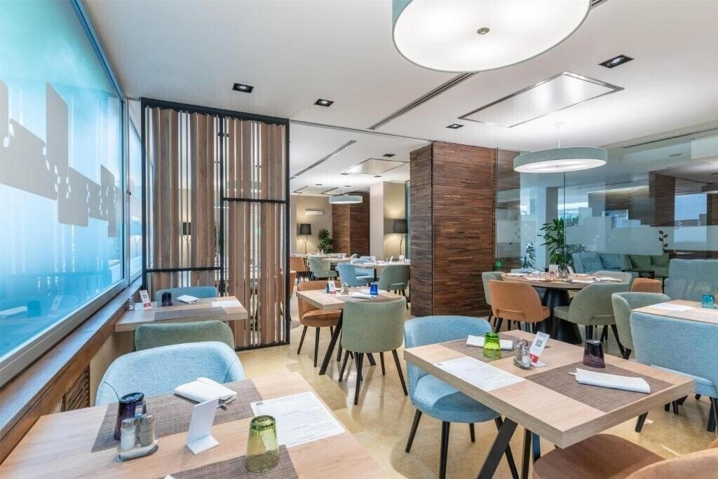 Фотографія Hotel Hilton Garden Inn Rome Claridge 4*