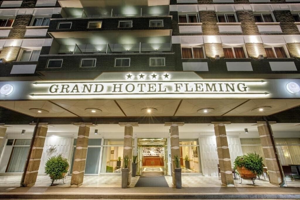 Готель Grand Hotel Fleming 4*