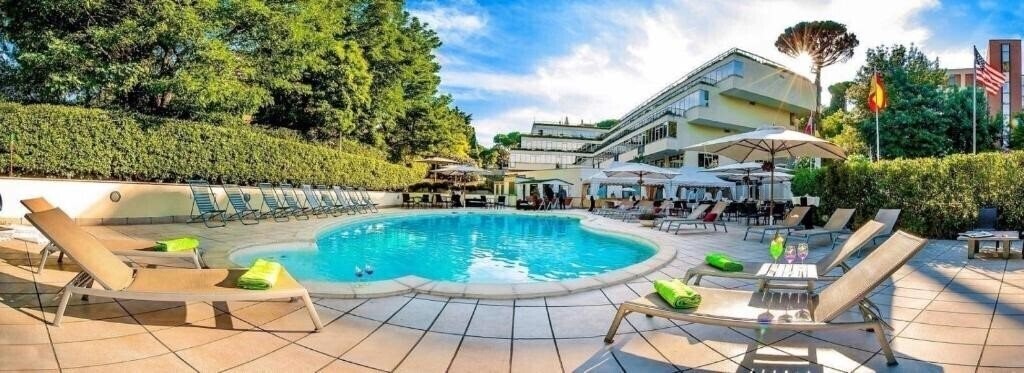 Отель Hotel Cardinal St. Peter 4*