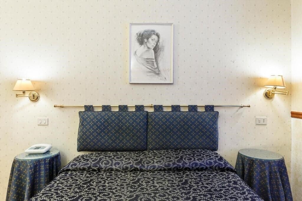 Фото Paris Hotel 3*