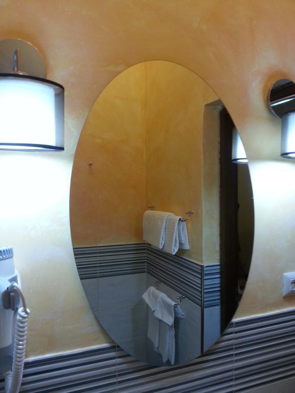 Фотографія Santa Prassede 2*