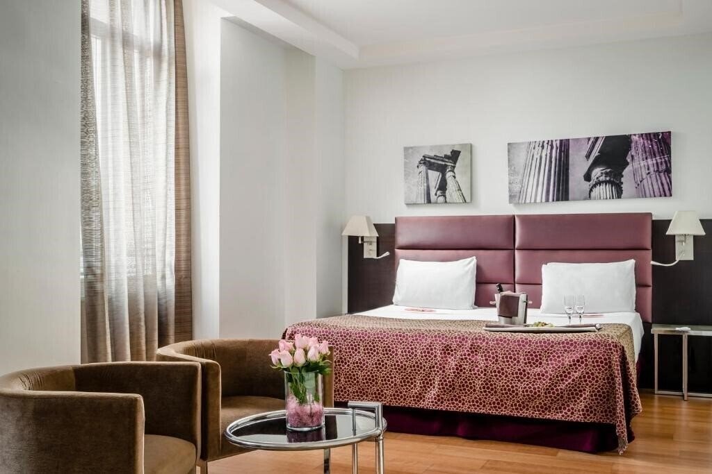 Готель Eurostars Roma Aeterna 4*