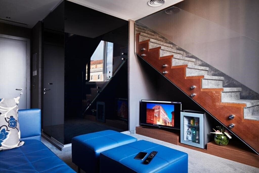 Картинка Hotel The Building 4*