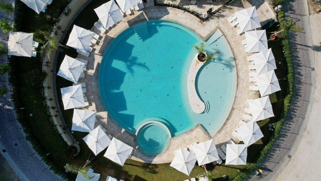 Готель Flaminio Village Bungalow Park 4*