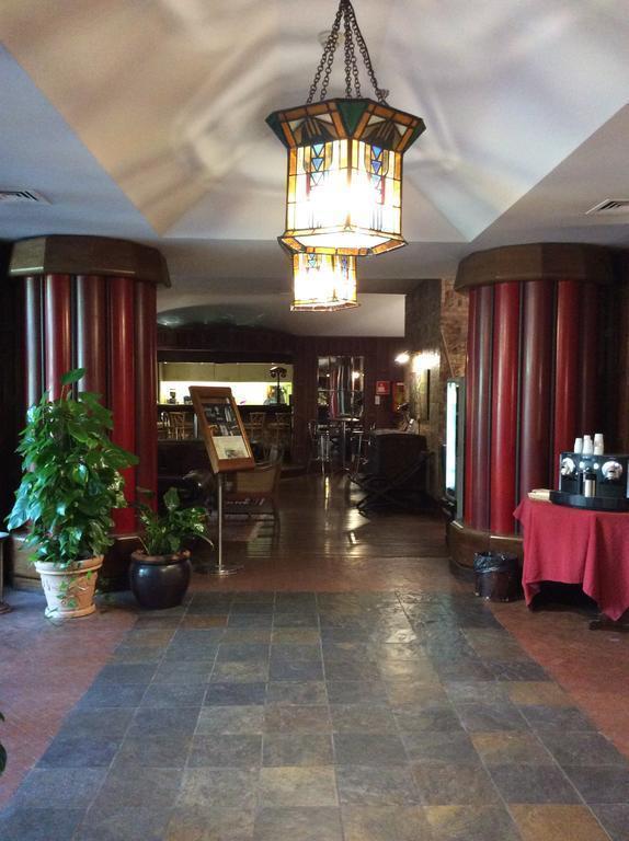 Картинка Colony 3*