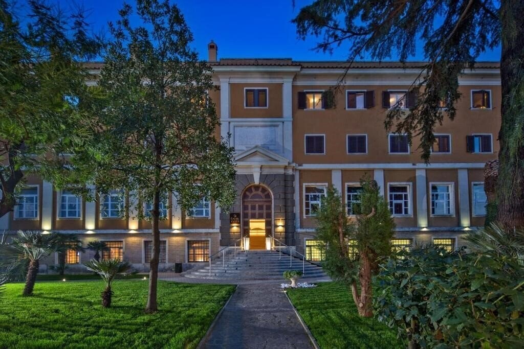 Изображение Excel Roma Montemario 4*