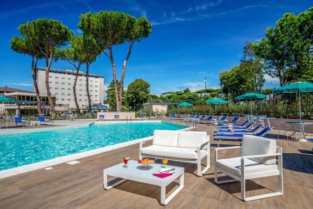 Готель Cristoforo Colombo 4*